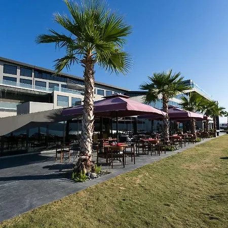 The S, Ascend Collection (adults Only) 3* 알라카티